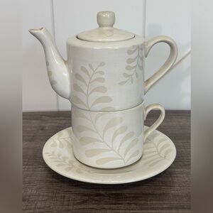 Tea for One Tea Set with Leaf Design